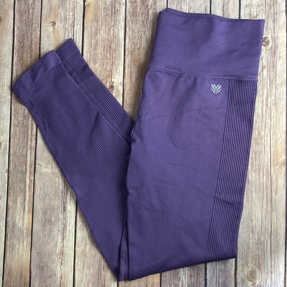 Forever 21 purple leggings - size large